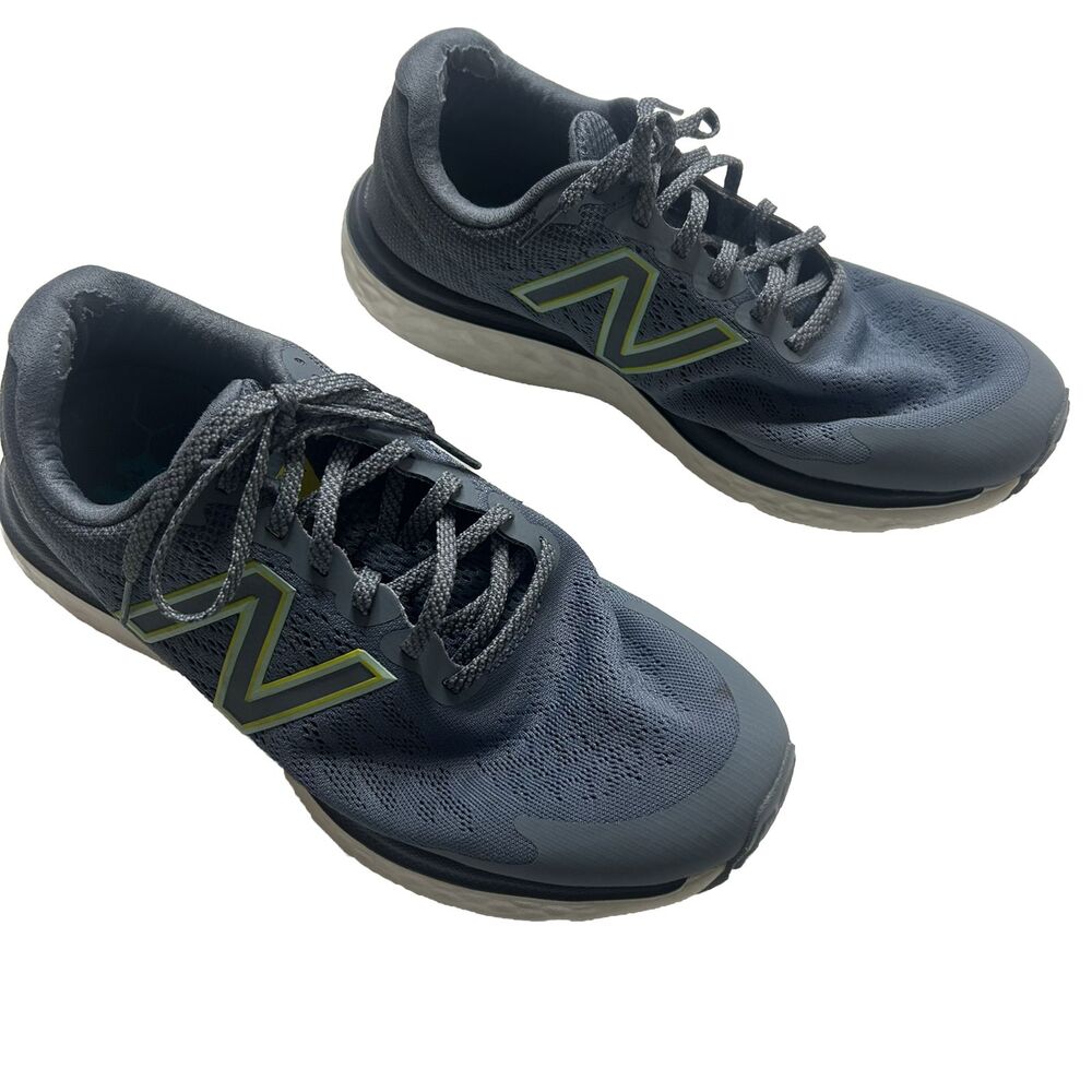 New Balance 680 Women’s 9.5 US Sneakers Lace Up Blue *stain Gym Walk Foam